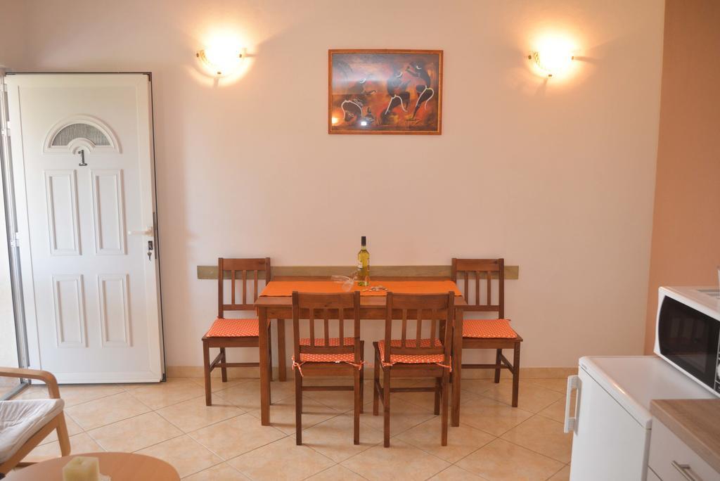 Apartments Salamun Biograd Na Moru Zewnętrze zdjęcie